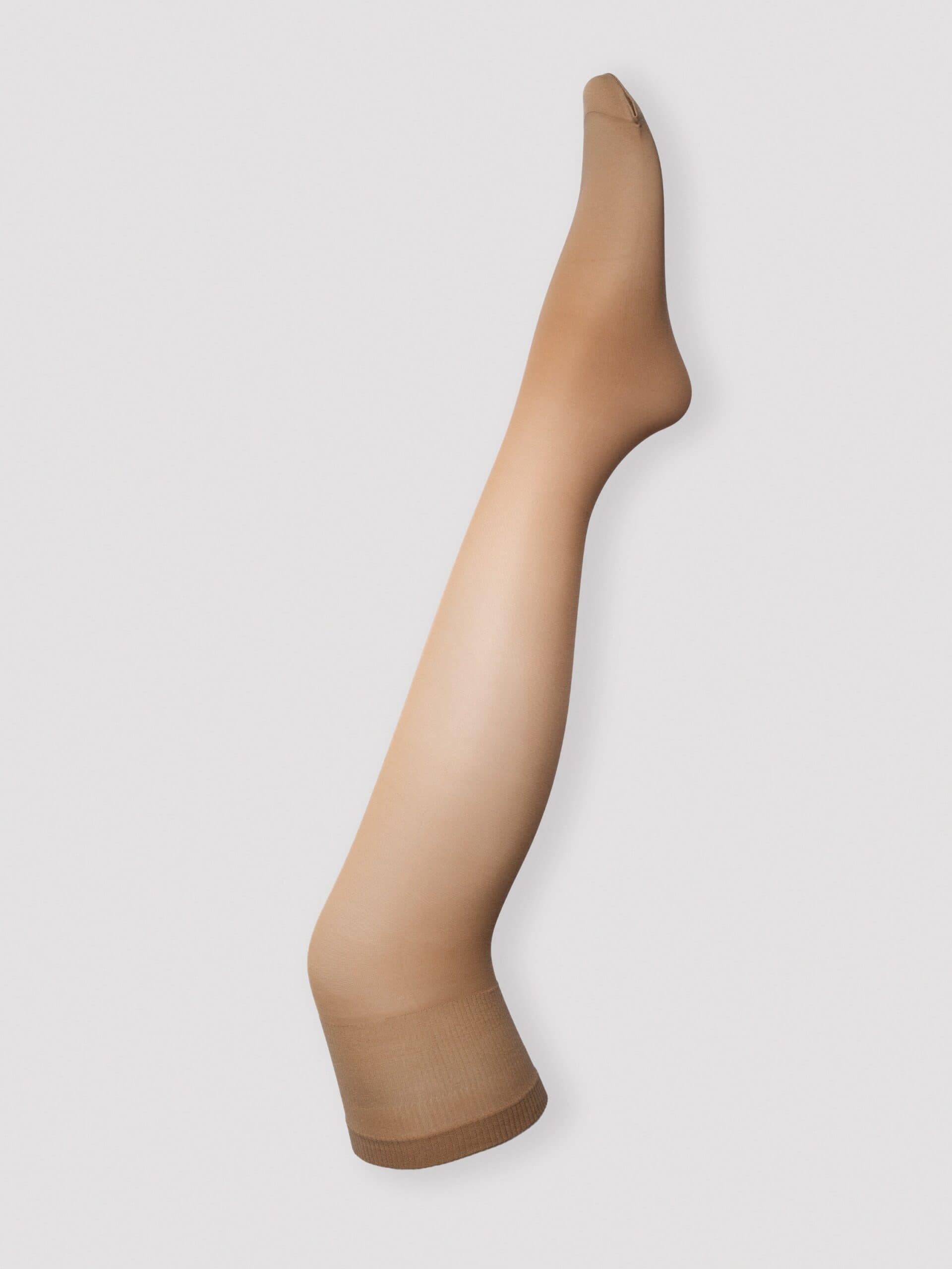 Q1004440-min-scaled.jpg
